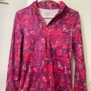 Reebok athletic long sleeve top